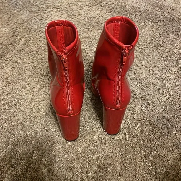 Aldo brand , red , size 7, little used - Picture 3 of 5